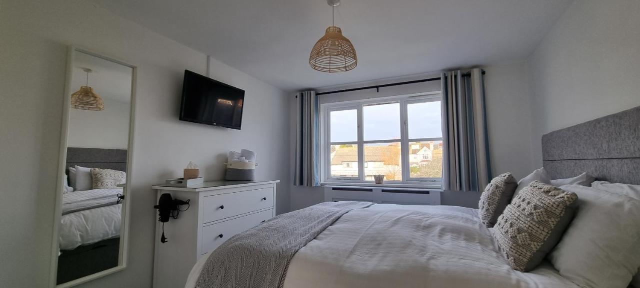 Hightide - 2 Bed With Parking, Balcony & Sea View. Leilighet Swanage Eksteriør bilde