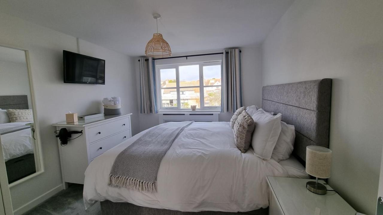 Hightide - 2 Bed With Parking, Balcony & Sea View. Leilighet Swanage Eksteriør bilde