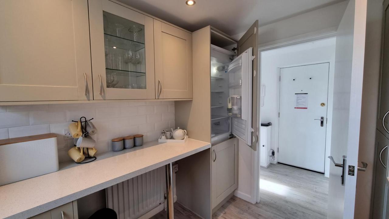 Hightide - 2 Bed With Parking, Balcony & Sea View. Leilighet Swanage Eksteriør bilde