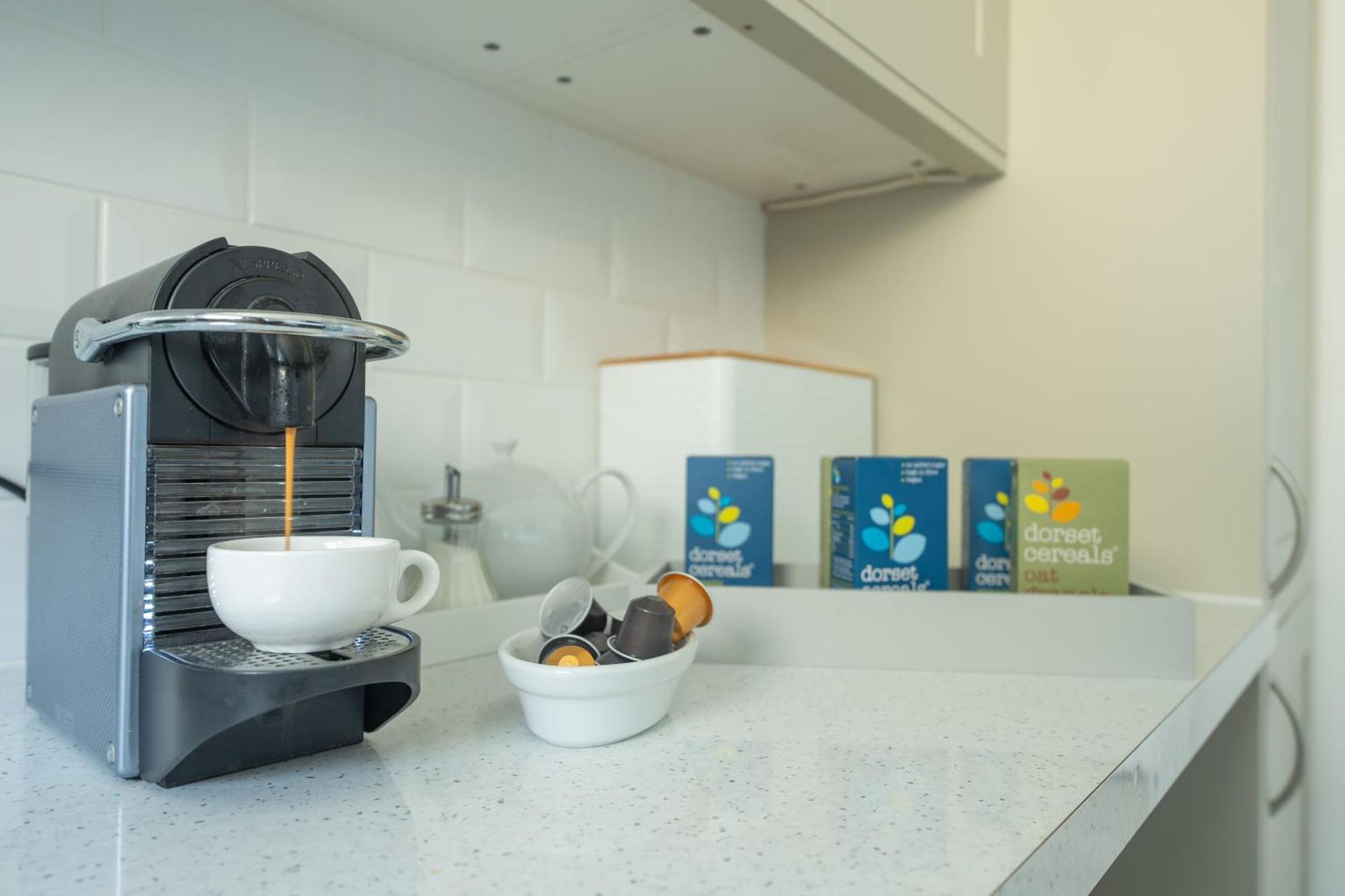 Hightide - 2 Bed With Parking, Balcony & Sea View. Leilighet Swanage Eksteriør bilde